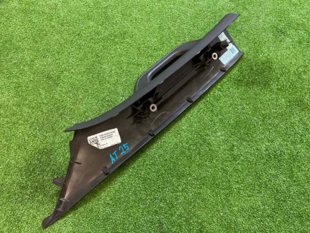 Chevrolet / Tahoe / Накладка стойки