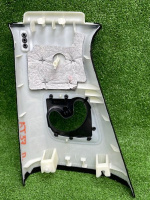 BMW / 7-Series / Накладка стойки