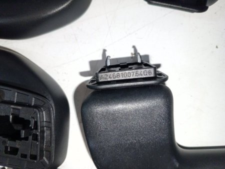 Mercedes-Benz / GLC 250d 4-matic / Ручки потолка