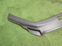 Audi / Q7 / Накладка замка капота