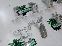 Mitsubishi / Outlander / Петля двери