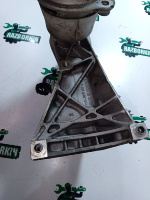 Porsche / Cayenne / Кронштейн двигателя