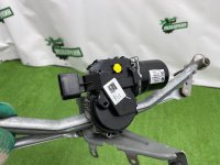 BMW / X5 / Моторчик стеклоочистителя передний