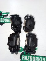 Audi / Q7 / Кронштейн