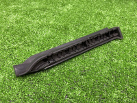 Audi / A6 / Уплотнитель двери