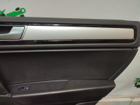 Volkswagen / Touareg / Обшивка двери