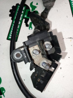 Volkswagen / Touareg / Провод положительного вывода