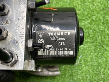 Volkswagen / Touareg / Блок ABS