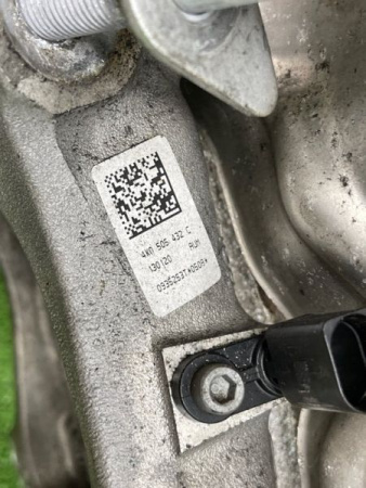 Audi / A6 / Кулак поворотный