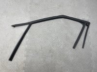 Ford / EXPLORER / Уплотнитель стекла двери