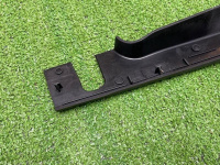 Audi / A4 / Пыльник крыла