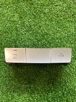 Audi / Q8 / Кнопка парктроника