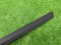 Audi / A4 / Молдинг стекла