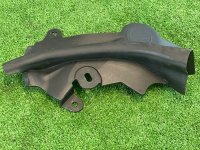 BMW / 7-Series / Уплотнитель капота