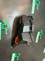 Volkswagen / Touareg / Блок предохранителей