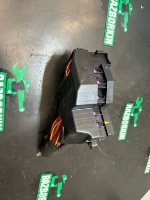 Volkswagen / Touareg / Блок предохранителей