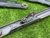 Mercedes-Benz / 190e / Петля капота