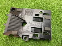 Chevrolet / Tahoe / Кронштейн