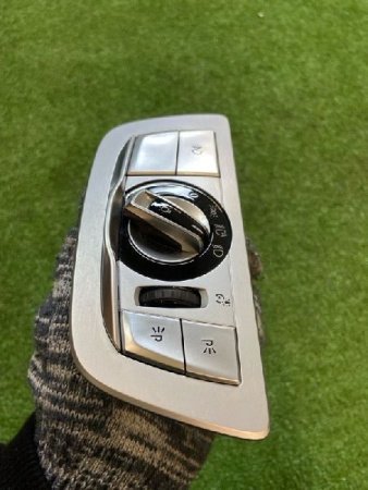 BMW / 7-Series / Блок управления светом
