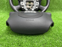 Audi / s8 / Руль