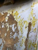 Mercedes-Benz / 190e / Капот