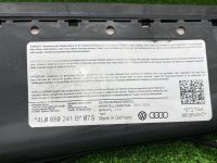 Audi / Q7 / Подушка безопасности в сиденье