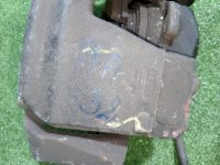 Audi / Q5 / Суппорт тормозной