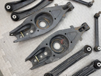 Mercedes-Benz / 190e / Рычаг подвески