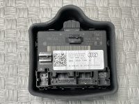 Audi / A6 / Блок управления двери