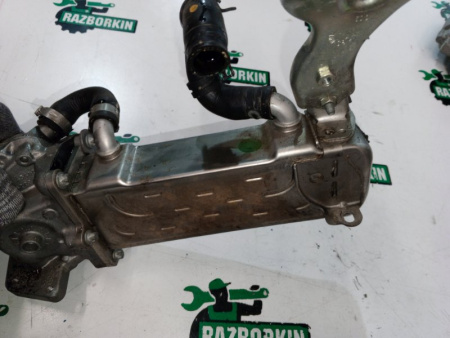Mercedes-Benz / E-Class / Радиатор EGR
