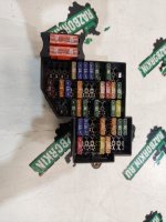 Volkswagen / Touareg / Блок предохранителей