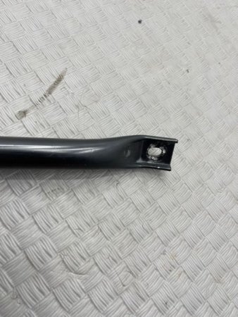 BMW / M6 / Распорка кузова