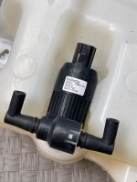 Ford / EXPLORER / Бачок омывателя