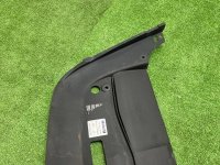 Porsche / Cayenne / Накладка замка капота