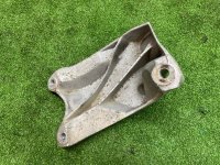 Porsche / Cayenne / Кронштейн двигателя