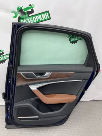 Audi / A6 / Дверь боковая