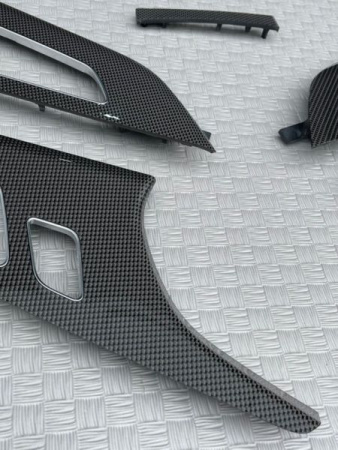Audi / SQ8 / Декоративная накладка Carbon