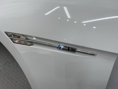 BMW / M6 / Крыло