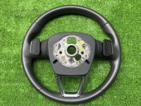 Audi / Q8 / Руль