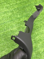 Audi / A4 / Кожух рулевой колонки