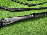 BMW / 3-Series / Поводок дворников