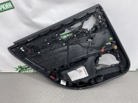 Audi / A6 / Обшивка двери