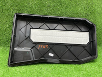 Volkswagen / Touareg / Крышка короба аккумулятора