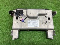 Audi / Q7 / Монитор