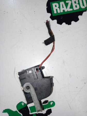 Mercedes-Benz / GLC 250d 4-matic / Разъем