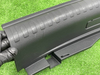 Audi / A6 / Накладка замка багажника