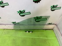 Mazda / 3 / Стекло двери