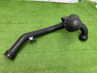 Audi / A4 / Патрубок интеркулера