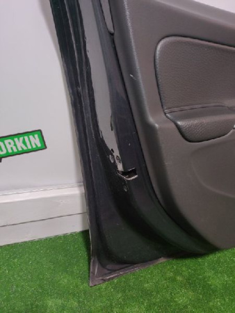 Volvo / S60 / Дверь боковая