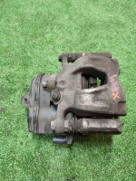 Audi / A5 / Суппорт тормозной